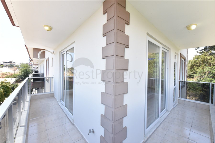 Large 4+1 penthouse of 165 m2