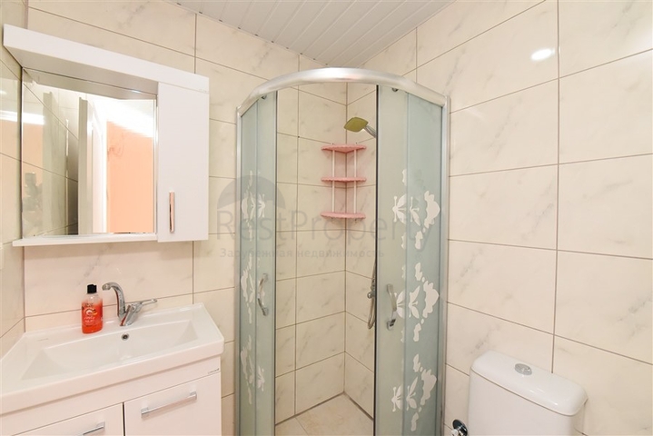 Large 4+1 penthouse of 165 m2