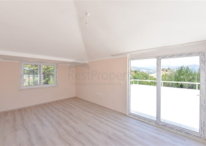 Large 4+1 penthouse of 165 m2