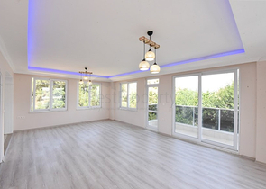 Large 4+1 penthouse of 165 m2