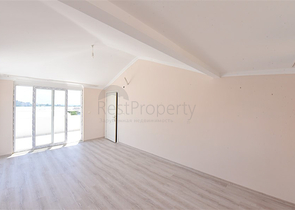 Large 4+1 penthouse of 165 m2