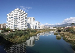 Apartment 2+1 on the first coastline in Tosmura