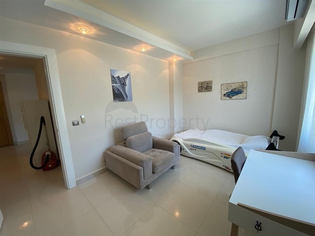 Four-room apartments in Mahmutlar