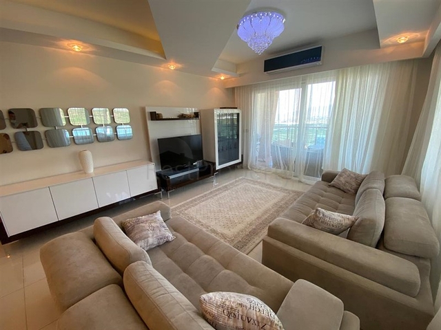 Four-room apartments in Mahmutlar