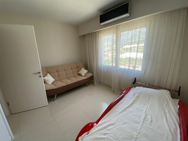 Four-room apartments in Mahmutlar