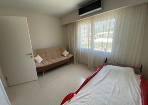 Four-room apartments in Mahmutlar