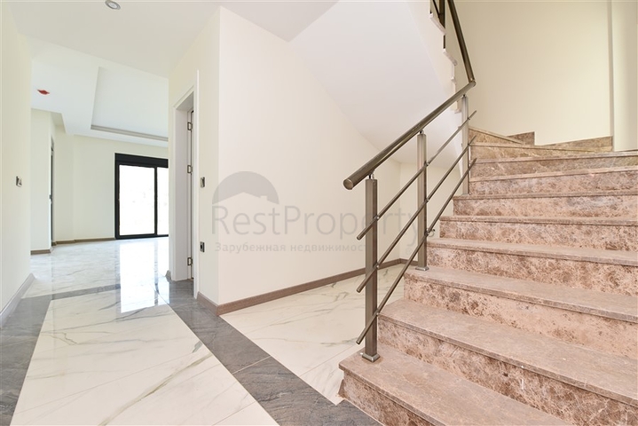 3+1 villa in the green area of Kargicak