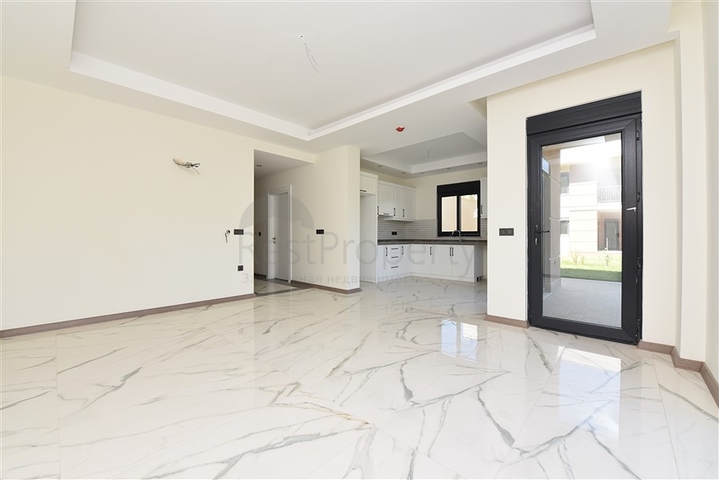 3+1 villa in the green area of Kargicak