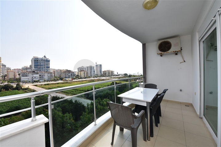 Spacious apartment within walking distance to the sea in a cozy area of Kestel