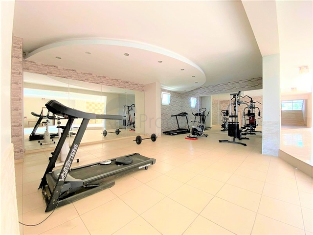 Spacious apartment within walking distance to the sea in a cozy area of Kestel