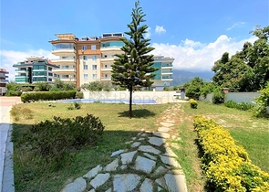 Spacious apartment within walking distance to the sea in a cozy area of Kestel