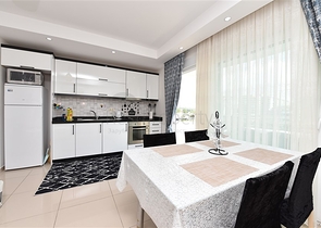 Spacious apartment within walking distance to the sea in a cozy area of Kestel