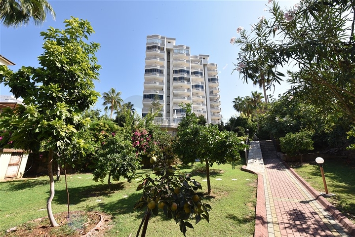 High floor - 2 bedroom apt - in Mahmutlar / Alanya 