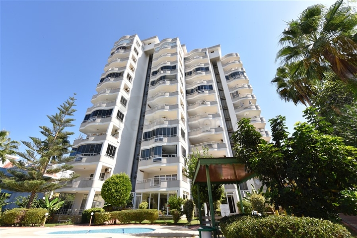 High floor - 2 bedroom apt - in Mahmutlar / Alanya 