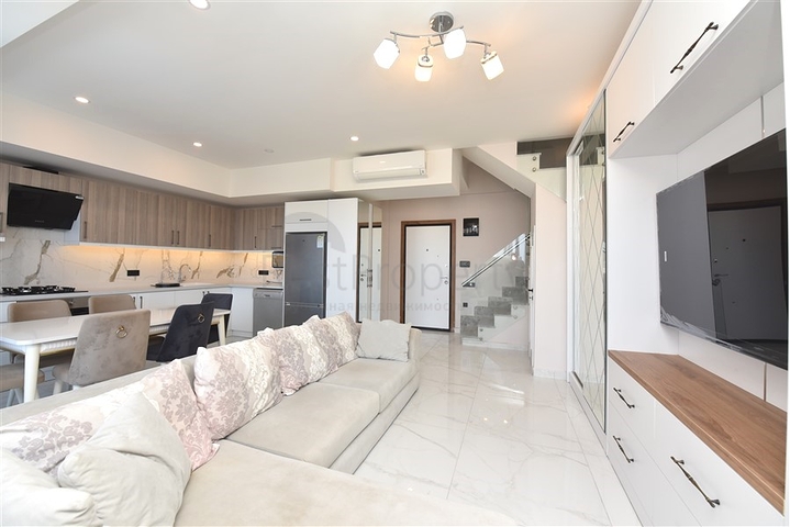 Luxury 2+1 penthouse on Cleopatra