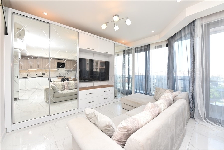 Luxury 2+1 penthouse on Cleopatra