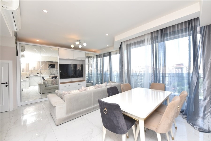 Luxury 2+1 penthouse on Cleopatra