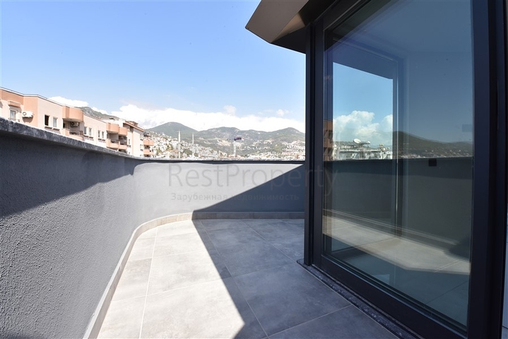 Luxury 2+1 penthouse on Cleopatra