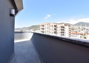 Luxury 2+1 penthouse on Cleopatra