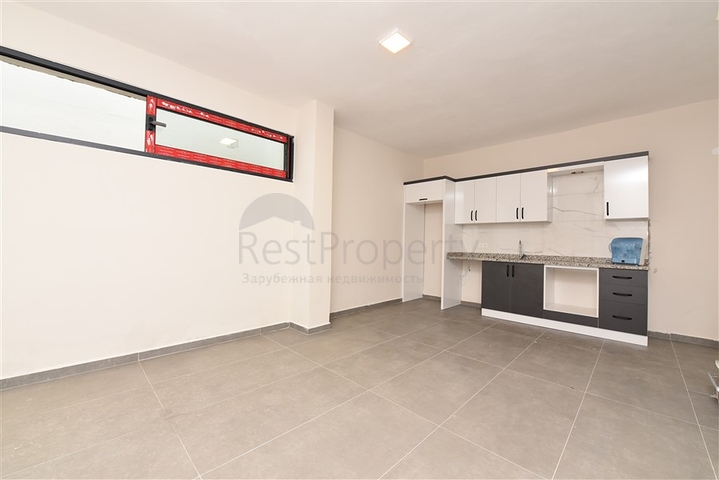 Commercial premises with access to the central street of Kargicak district 