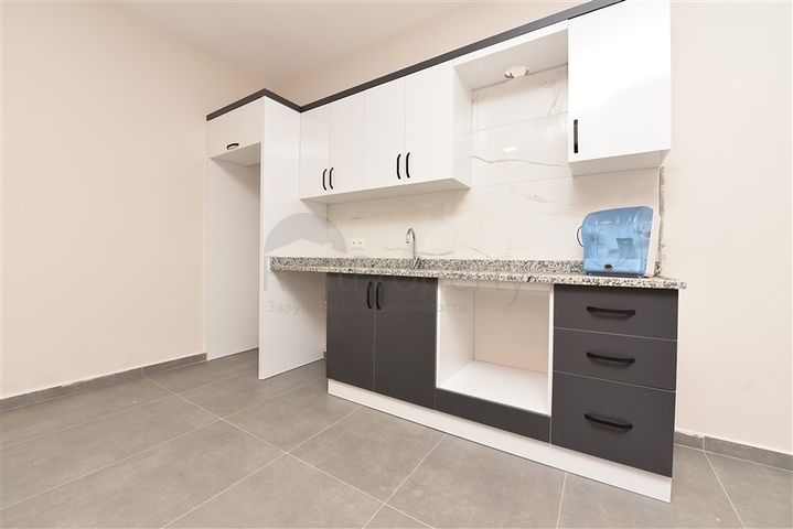 Commercial premises with access to the central street of Kargicak district 