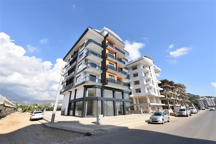 Commercial premises with access to the central street of Kargicak district 