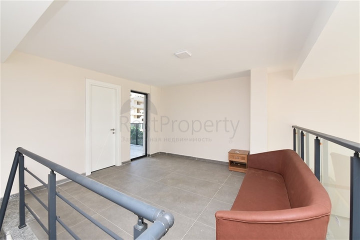 Commercial premises with access to the central street of Kargicak district 