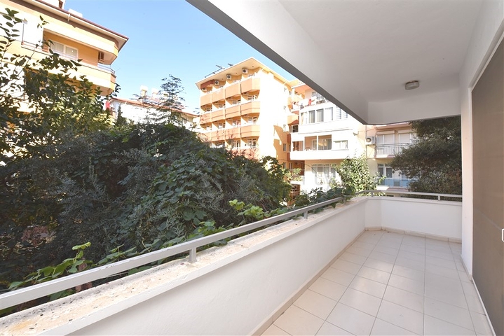 2+1 apartment in the center of Alanya, 50m from the sea for obtaining Turkish citizenship