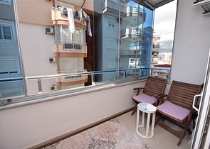 2+1 apartment with separate kitchen 125 m from the sea in Mahmutlar district