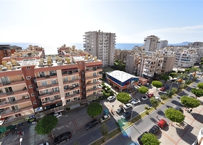 2+1 apartment with separate kitchen 125 m from the sea in Mahmutlar district