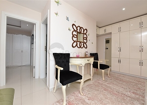 2+1 apartment with separate kitchen 125 m from the sea in Mahmutlar district