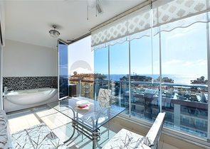 2+1 apartment with separate kitchen 125 m from the sea in Mahmutlar district