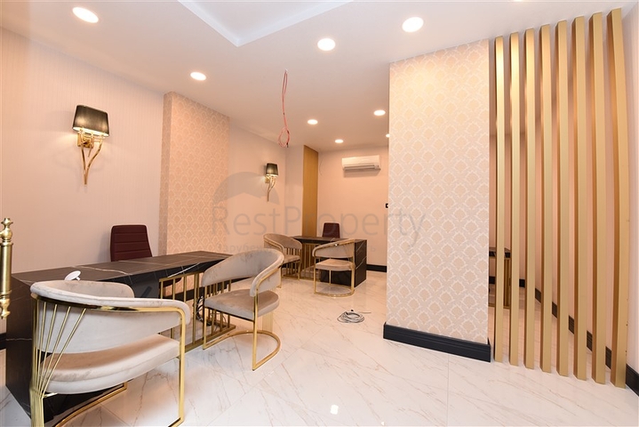 Commercial premises in the center of Mahmutlar