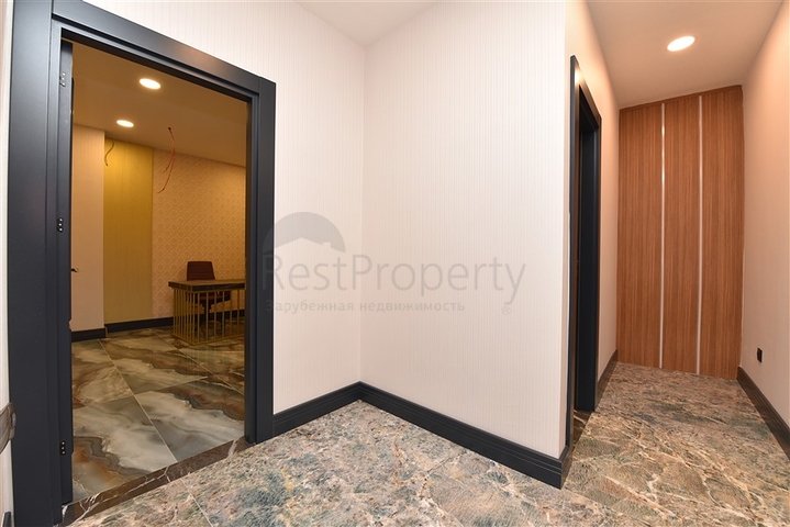 Commercial premises in the center of Mahmutlar