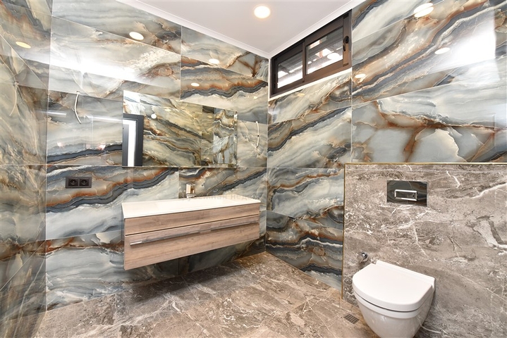 Commercial premises in the center of Mahmutlar