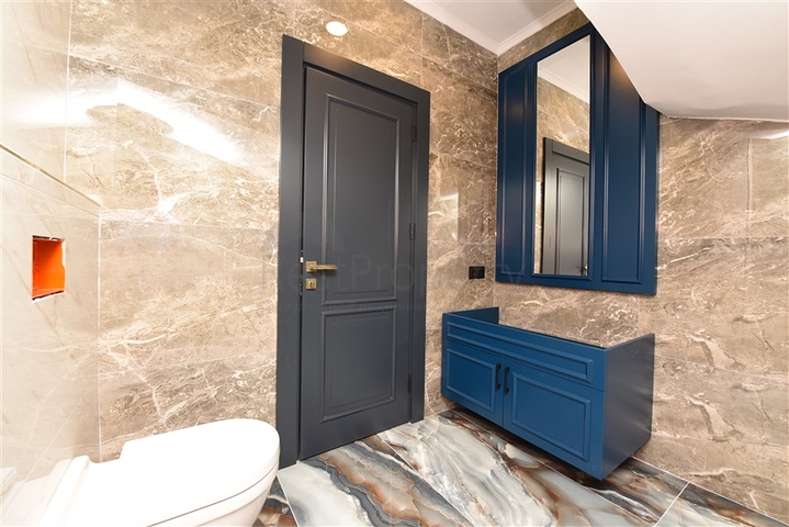 Commercial premises in the center of Mahmutlar