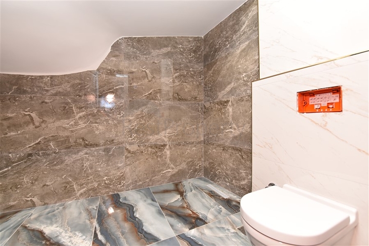 Commercial premises in the center of Mahmutlar