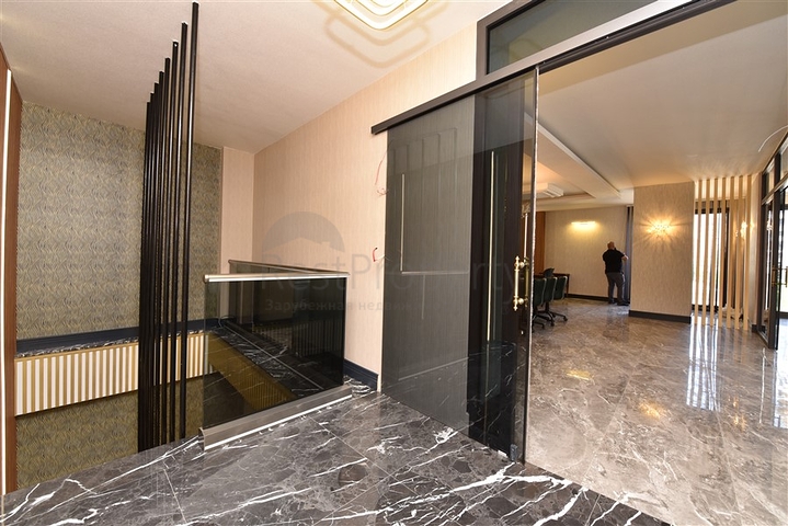 Commercial premises in the center of Mahmutlar