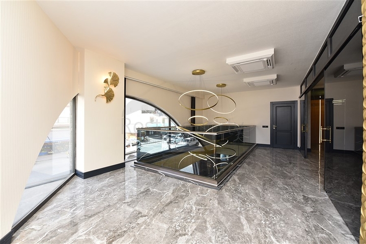 Commercial premises in the center of Mahmutlar