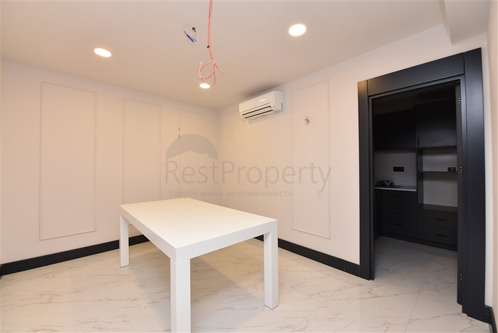 Commercial premises in the center of Mahmutlar