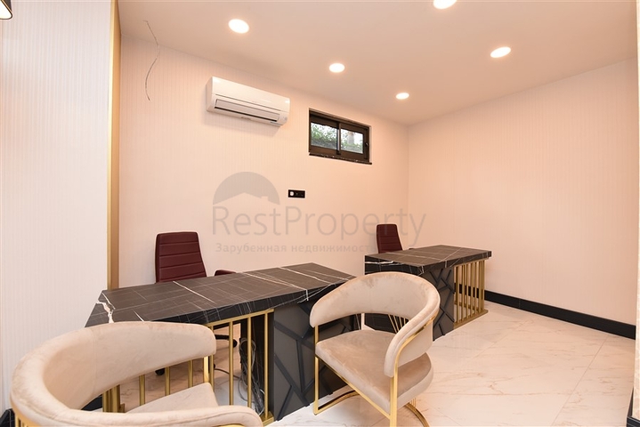 Commercial premises in the center of Mahmutlar