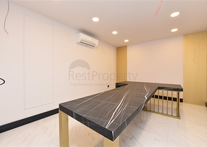 Commercial premises in the center of Mahmutlar