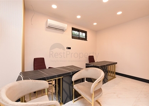 Commercial premises in the center of Mahmutlar