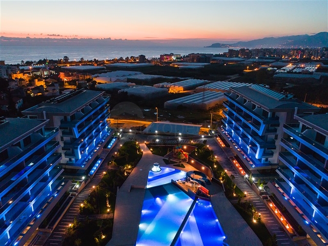 Garden duplex in one of the best complexes in Kargicak district