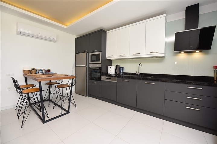 Garden duplex in one of the best complexes in Kargicak district