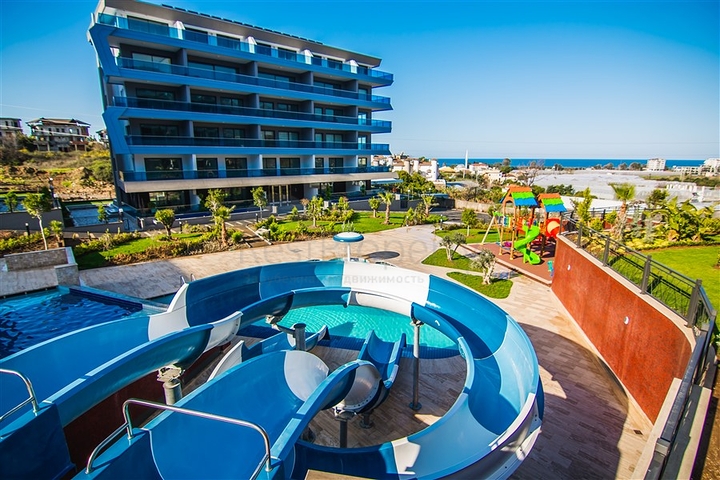 Garden duplex in one of the best complexes in Kargicak district