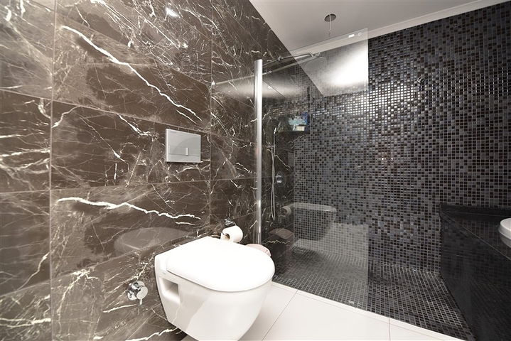 Garden duplex in one of the best complexes in Kargicak district