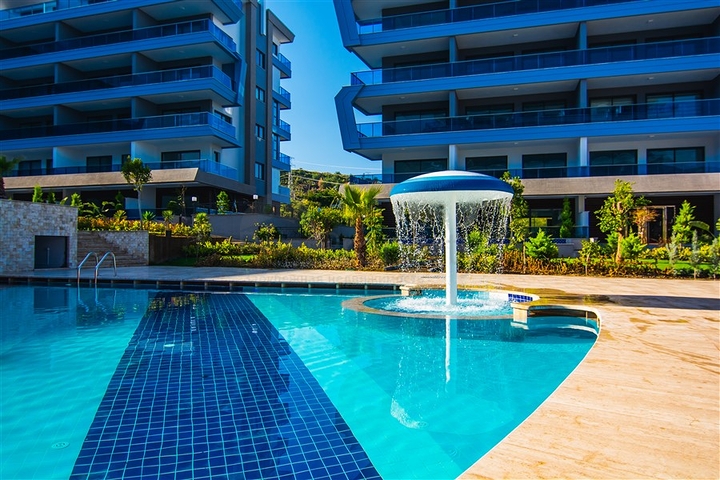 Garden duplex in one of the best complexes in Kargicak district