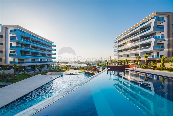 Garden duplex in one of the best complexes in Kargicak district