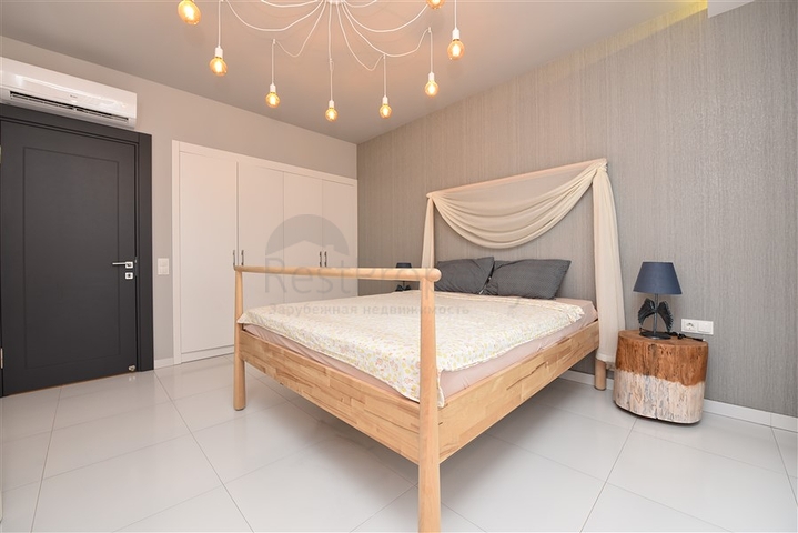 Garden duplex in one of the best complexes in Kargicak district